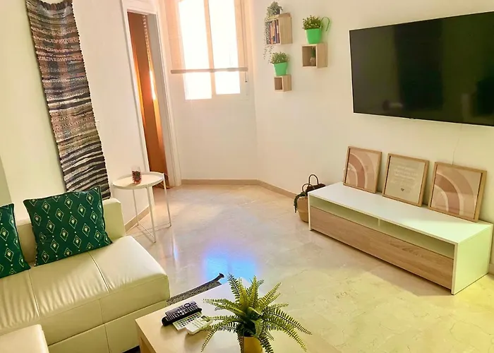 Moderno Junto A La Playa Y El Centro *