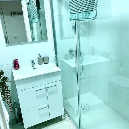 아파트 Moderno Junto A La Playa Y El Centro 푸엔히롤라