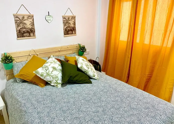 Moderno Junto A La Playa Y El Centro