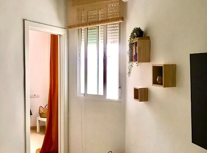 Moderno Junto A La Playa Y El Centro