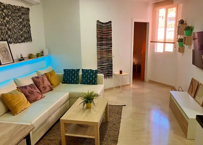 Moderno Junto A La Playa Y El Centro