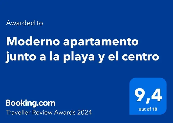 Moderno Junto A La Playa Y El Centro フエンヒロラ